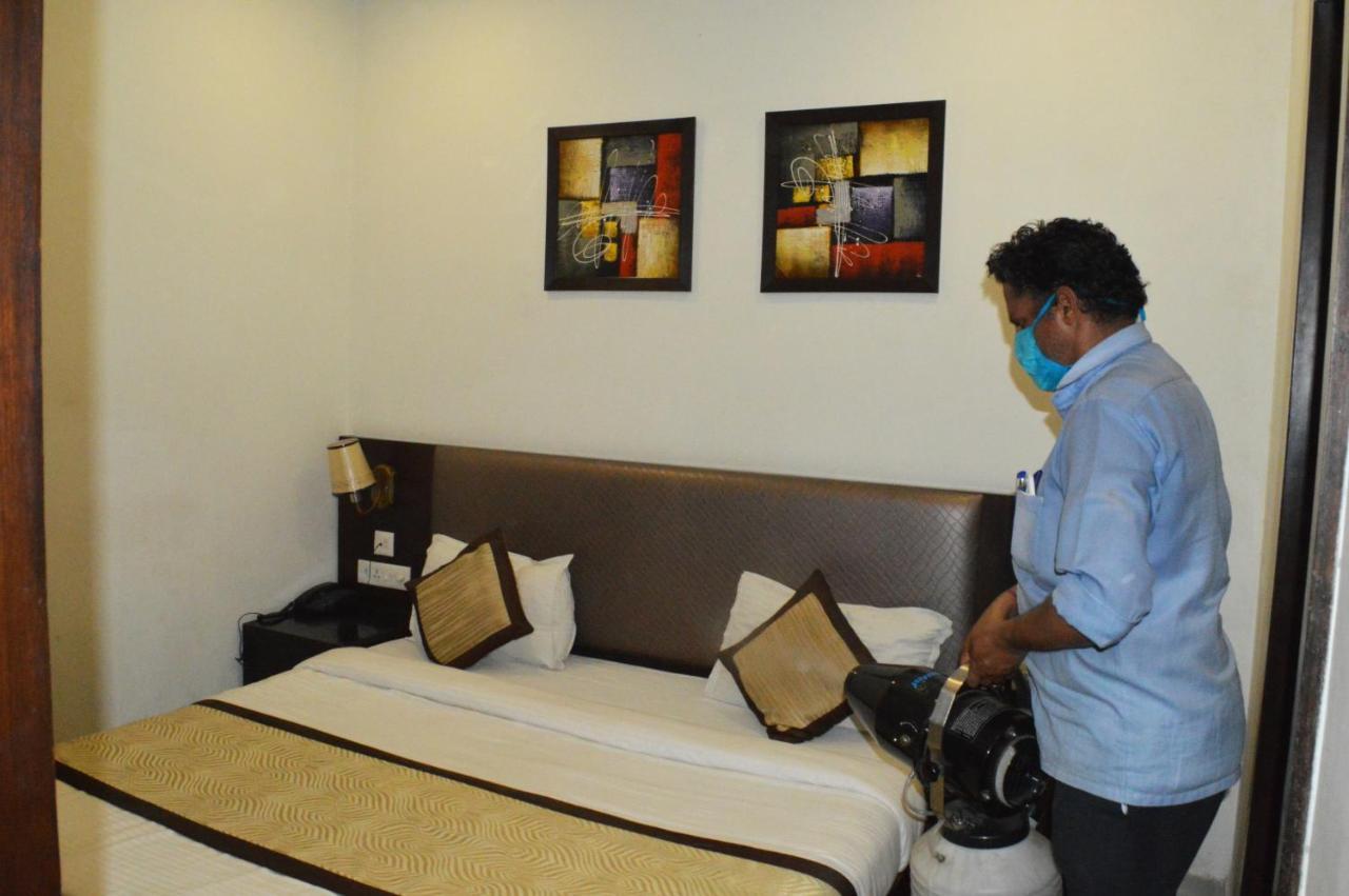 Madhav Muskan Residency Mathura Eksteriør bilde