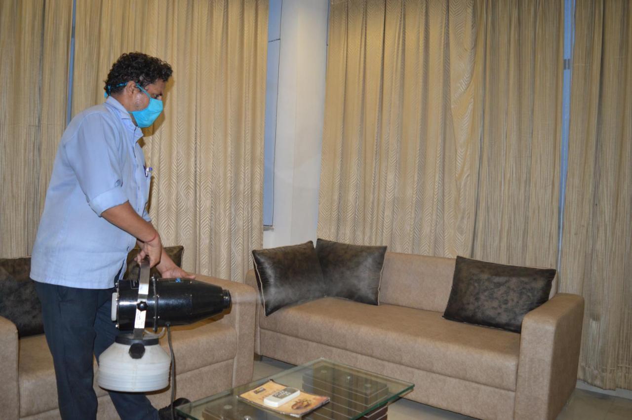 Madhav Muskan Residency Mathura Eksteriør bilde