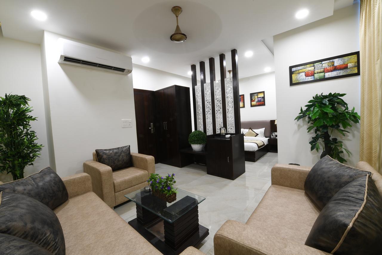 Madhav Muskan Residency Mathura Eksteriør bilde
