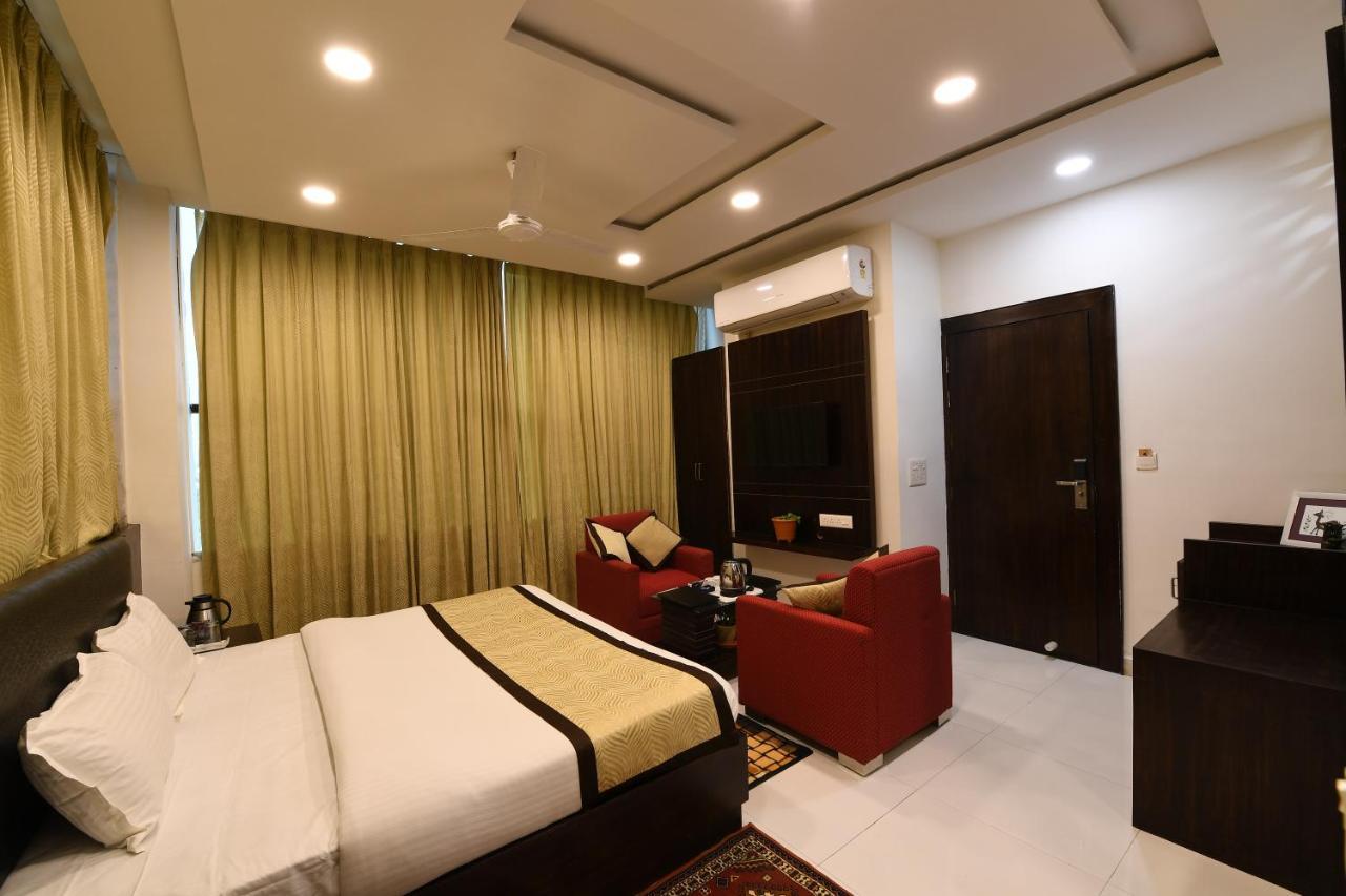 Madhav Muskan Residency Mathura Eksteriør bilde